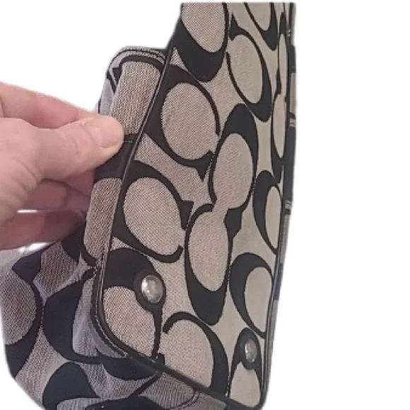 COACH SHOULDER BAG - Picture 4 of 5